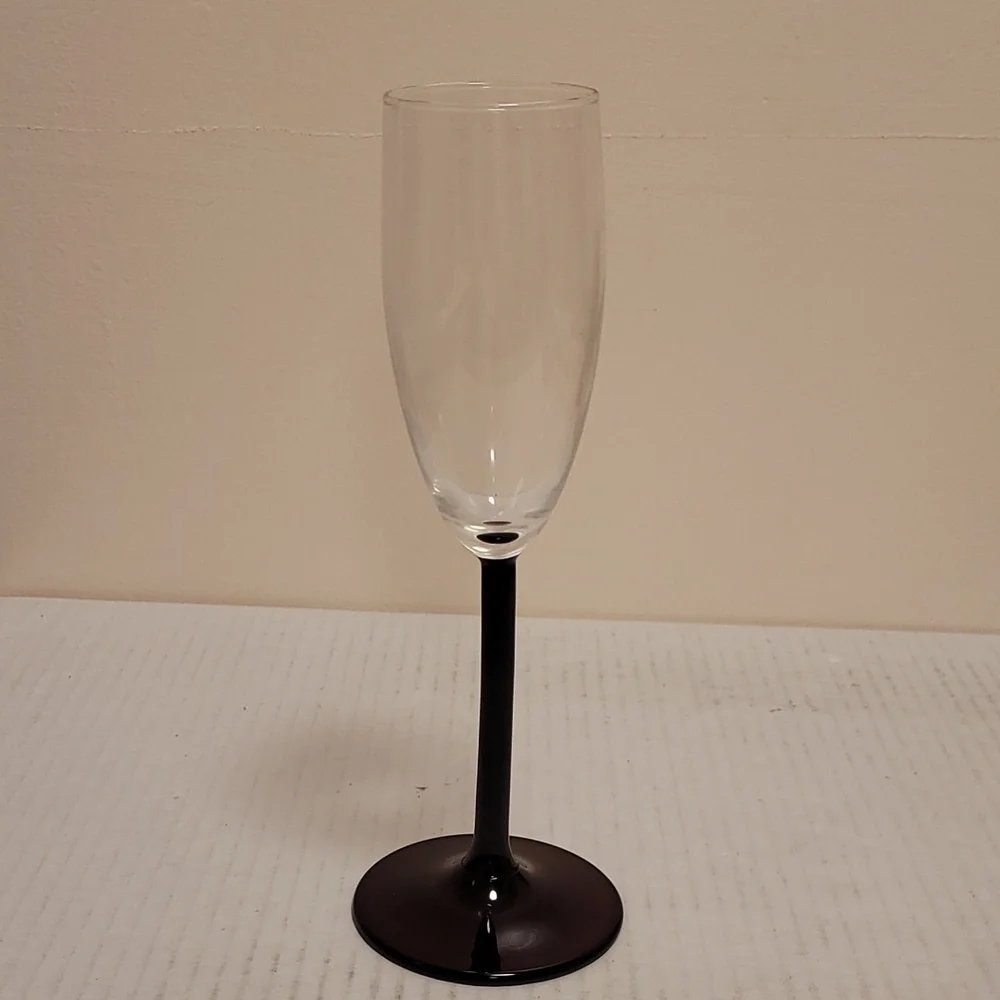 Set of 4 Crystal Red Stemmed Wine Glasses